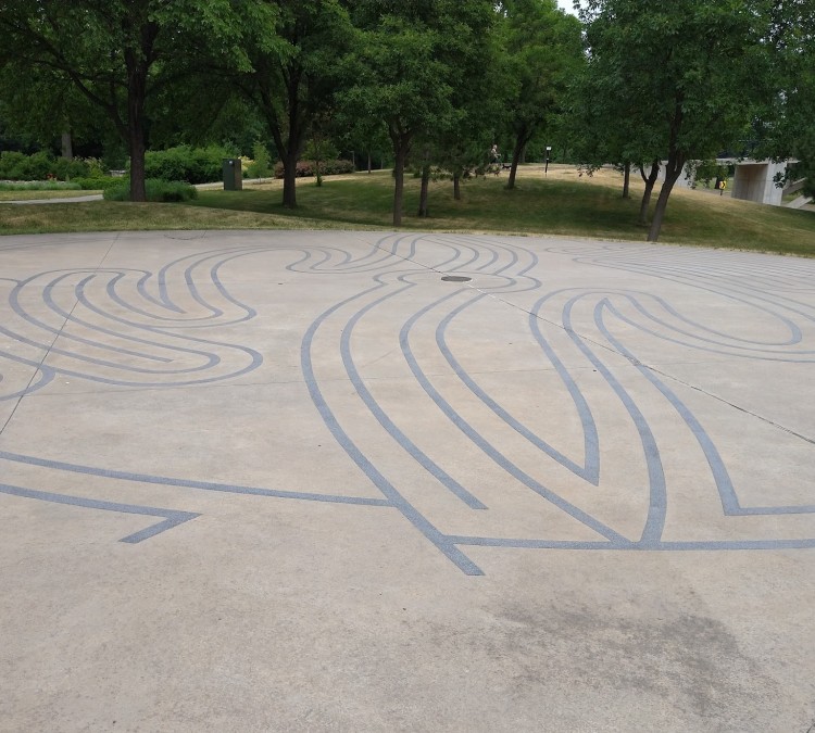 labyrinth-at-como-park-photo
